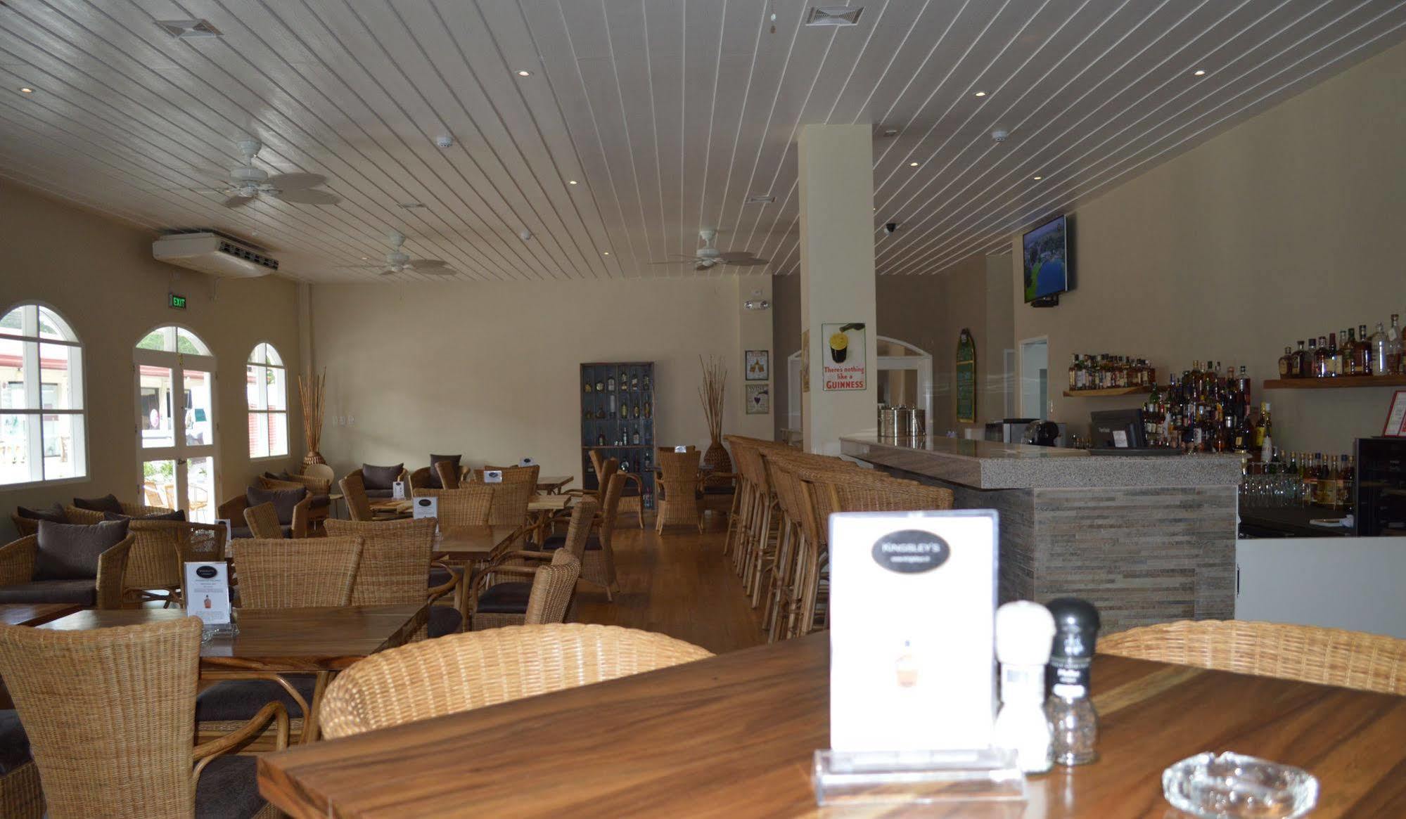 Kingsley'S Hotel And Gastro Pub Mabalacat Zewnętrze zdjęcie