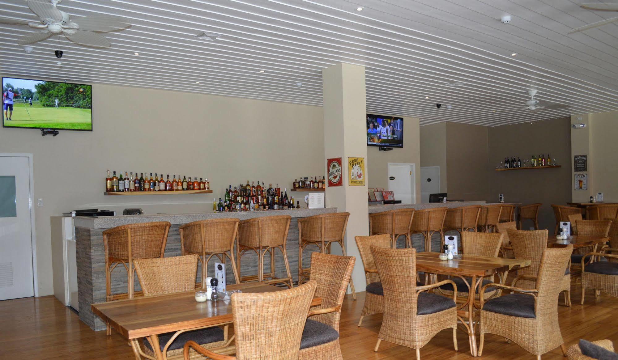 Kingsley'S Hotel And Gastro Pub Mabalacat Zewnętrze zdjęcie